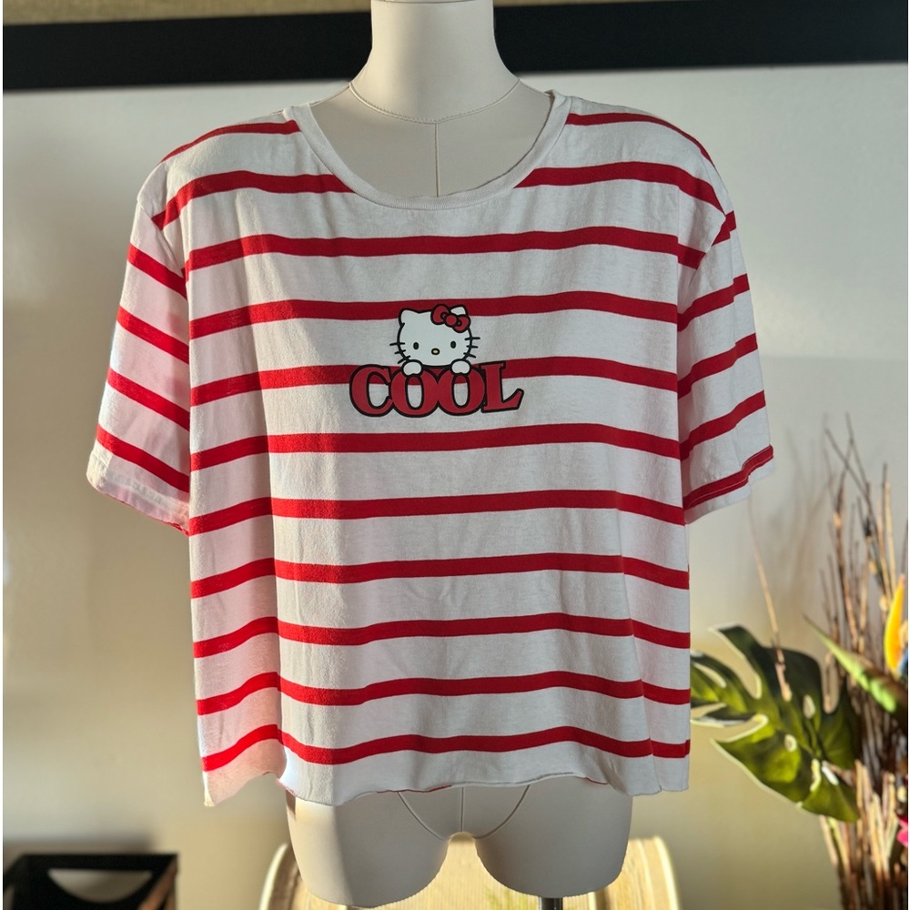Hello Kitty Sanrio Women's Large Top Short Sleeve Shirt Red White Stripes